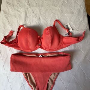 Moi Coral Bikini Set